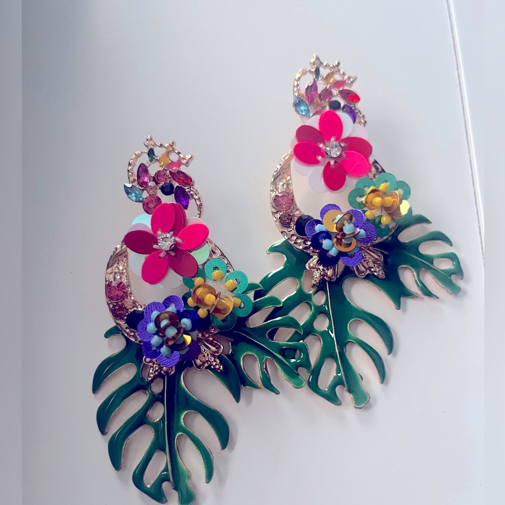 Zara Monstera leaf earrings